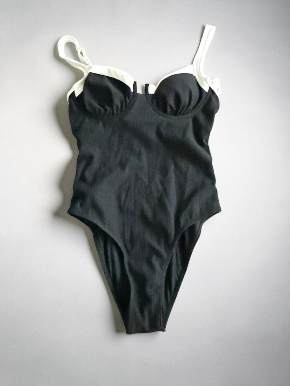 BERLOOK Black White One Piece Swimsuit Size Large NEW NWT